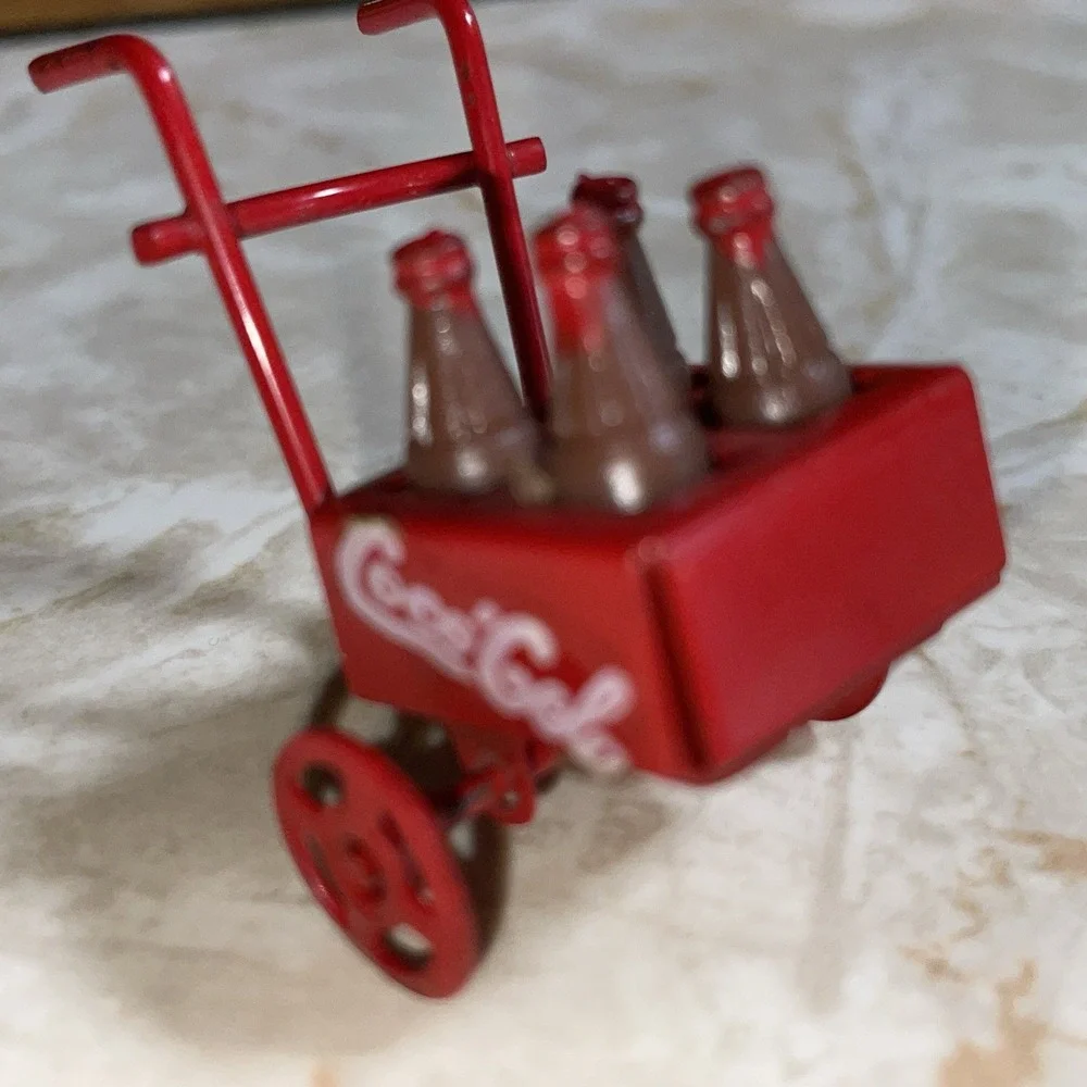 Tiny Red Coca-cola Delivery Wagon with Crate‎